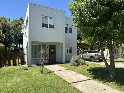 Propiedad en el barrio privado Jardines de Escobar