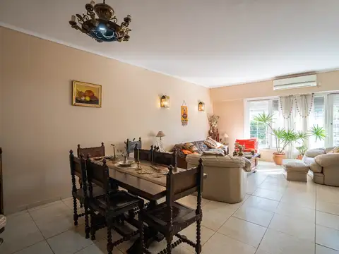 Casa en Venta al Este