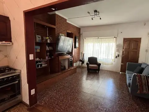 Depto Tipo Casa en Venta 38 años