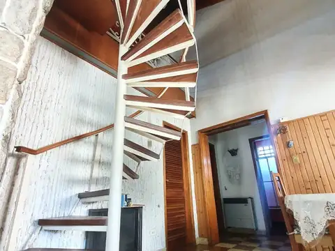 VENTA CASA EN BLOCK MUNRO VTE LOPEZ COCHERA