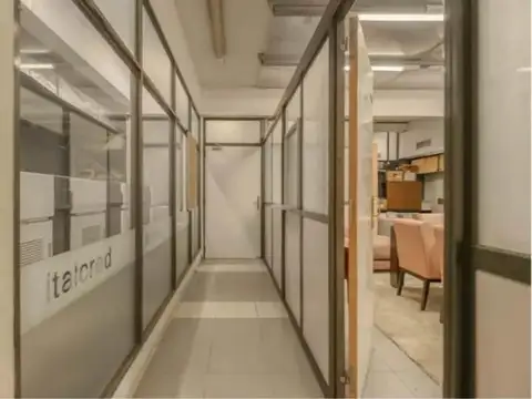 Oficina Monoambiente con 6 baños