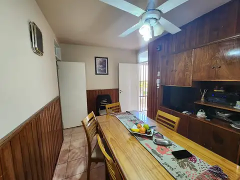 Casa 4 ambientes con 1 baño