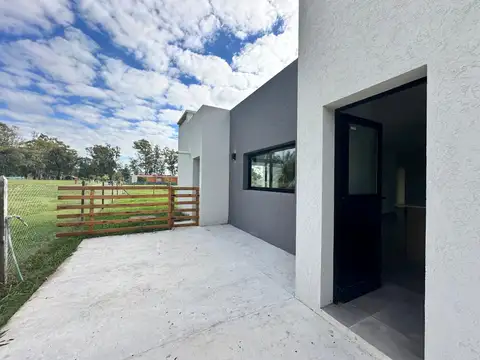 Casa en Venta en Pilar Del Este, USD 182.000