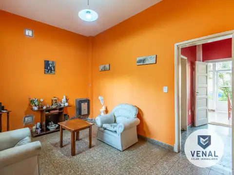 Depto Tipo Casa 8 ambientes con 2 baños