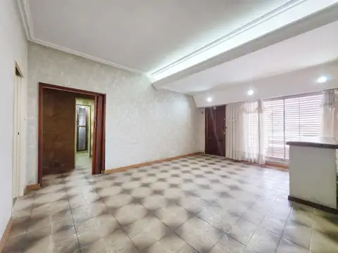 VENTA PH 4 AMB.EN RAMOS MEJIA CON QUINCHO
