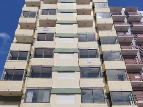 232 -  COSTANERA.DANZIMAR II 1800, Piso 4