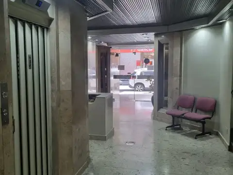 VENTA COCHERA EN SAN NICOLAS IDEAL INVERSION