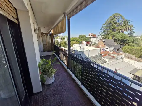 3 AMBIENTES CON COCHERA Y BAULERA EN VILLA DEVOTO