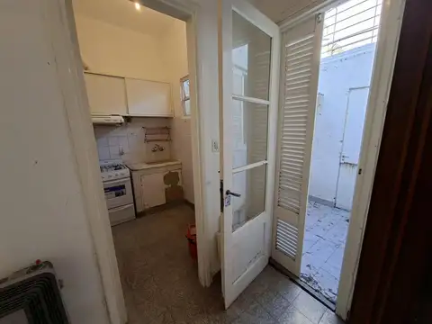 Depto Tipo Casa en Venta 50 años