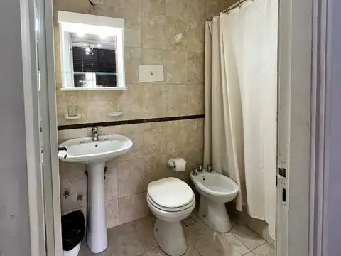 Hipólito Yrigoyen 700