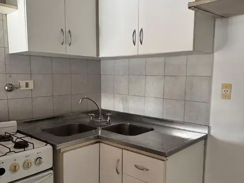 Depto Tipo Casa en Alquiler de 1 dormitorio