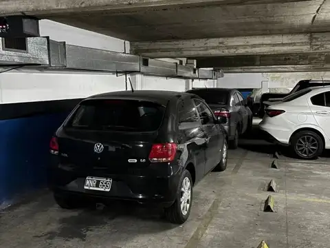 Hipólito Yrigoyen 2100 Balvanera Cochera U$17.500
