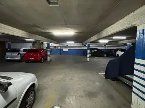 Avenida Hipólito Yrigoyen 2100, Piso 2