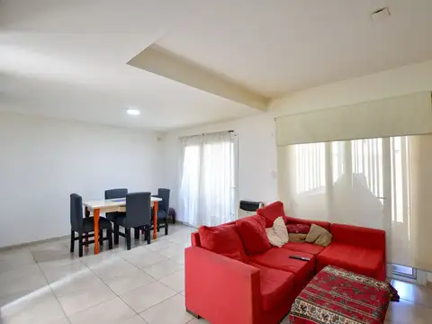 DUPLEX EN VENTA CITY BELL 2 DORMITORIOS