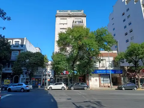 Excelente 2 amb. lav indep, lumin., r/pintado, muy amplio !