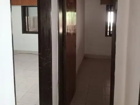 CF1296 - CASA EN VENTA - 2 DORMITORIOS - AV. ARECO Y QUARANTA