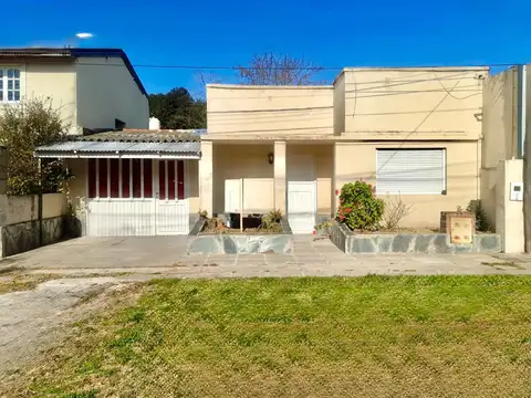 Venta Casa 4 ambientes- Gas Natural Madariaga