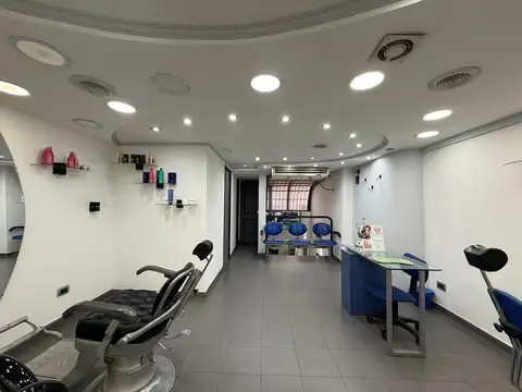 Local en Venta en Lomas del Mirador, USD 150.000