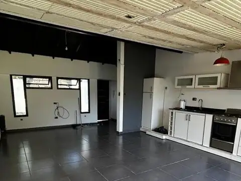 Casa 3 ambientes con 2 baños