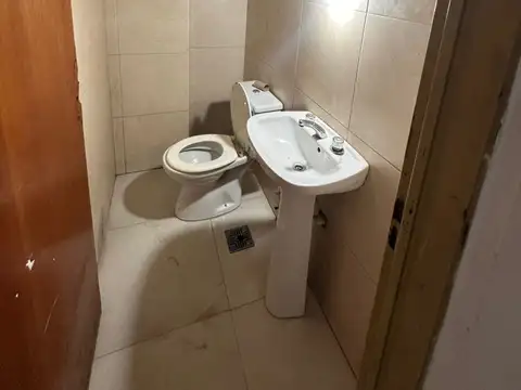 Local en Alquiler en Gregorio de Laferrere, $ 1.000.000