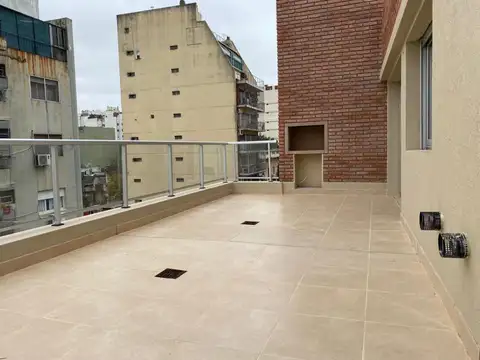 3 AMB BALCON TERRAZA -  VISTA ABIERTA, PARRILLA Y COCHERA 