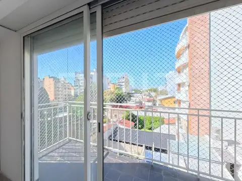 Lascano 3000, Piso 4
