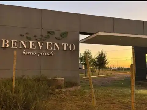 Lote en venta barrio privado benevento corralitos
