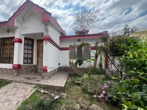 INVERSIONISTAS!!! Casa en VENTA en B° Quebrada de las Rosas