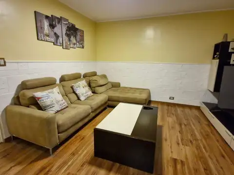 Depto Tipo Casa en Venta al Este