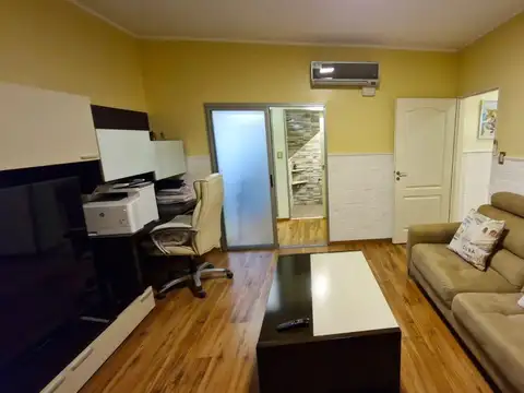 Depto Tipo Casa en Venta al Este