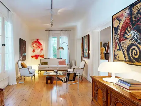 Casa 6 ambientes con 4 baños