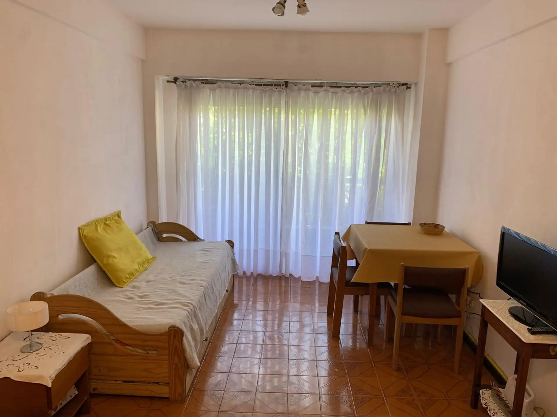 Monoambiente de 35m² totales al frente con balcón