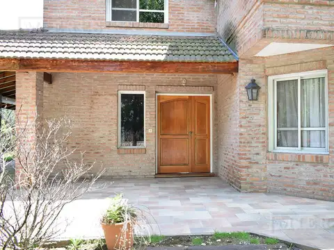 Casa en Venta en Boulevares con RENTA