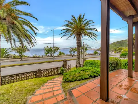Venta Casa de 3 dorm.  Frente al Mar Piriápolis! 