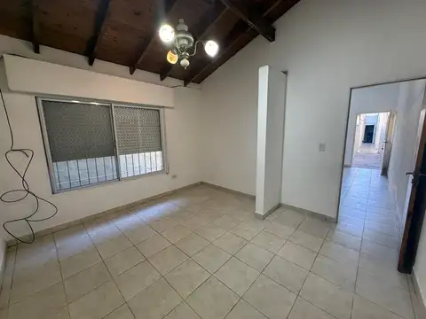 Depto Tipo Casa en Alquiler de 2 ambientes