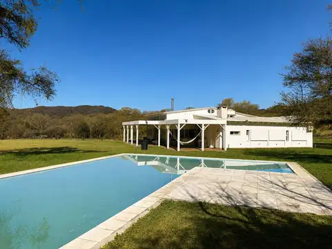 VENTA FINCA ECUESTRE BOUTIQUE 42 HA - EL GALLINATO