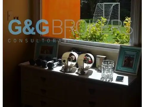 CASA 7 AMBIENTES PARQUE LELOIR