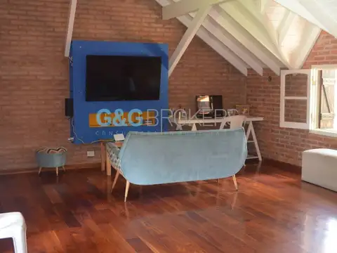 CASA 7 AMBIENTES PARQUE LELOIR