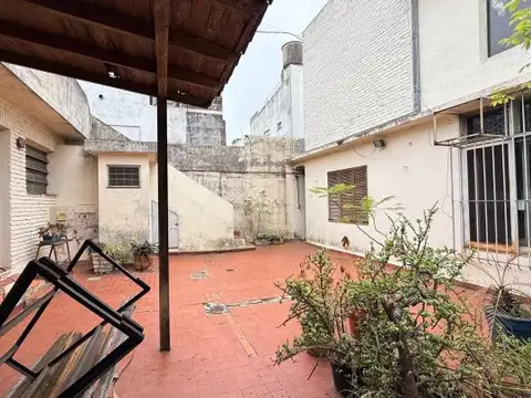 Avenida Andrés Rolón 700