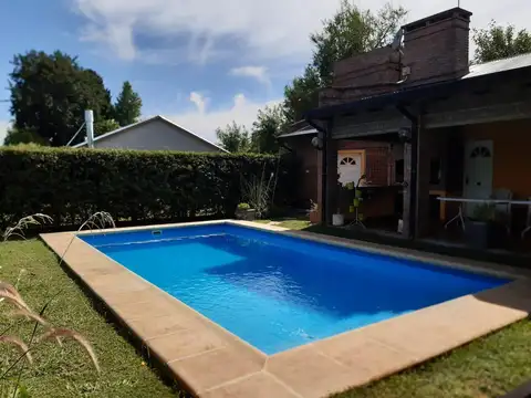 ALQUILER TEMPORARIO - Casa 4 dormitorios Roldan
