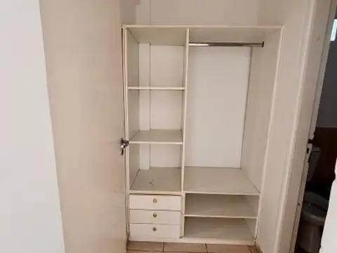 Departamento en Alquiler en República De La Sexta, $ 330.000