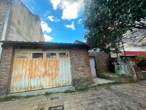 Castelar sur casa a refaccionar o demoler