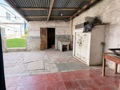Depto Tipo Casa 5 ambientes con 2 baños