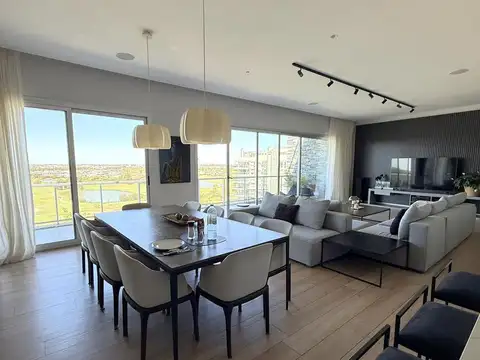 Departamento en Venta con 4 cocheras