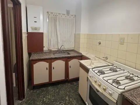 Boulevard Oroño 500, Piso 1