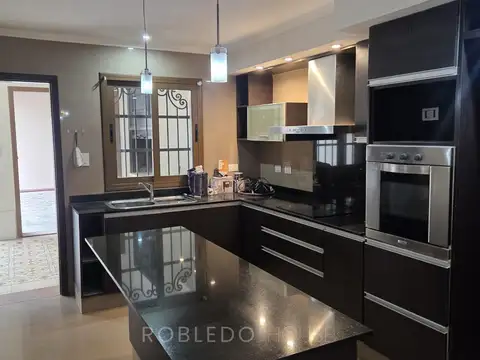 Casa en Alquiler de 3 dormitorios