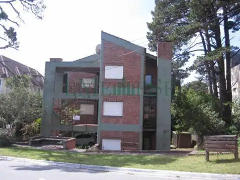 RIVADAVIA 100, Piso 2