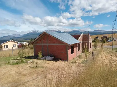 Casa en Trevelin - Oportunidad - C/ Servicios.