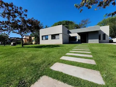 IMPERDIBLE CASA EN SAN MATIAS  