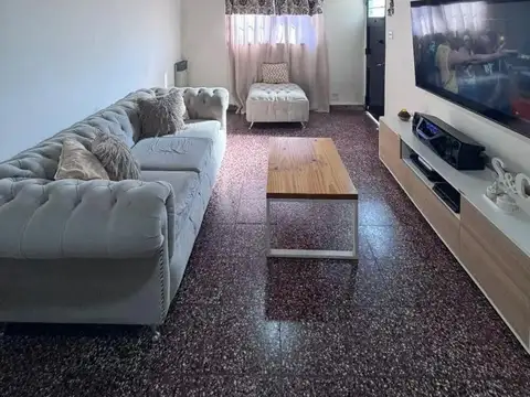 CASA 3 AMBIENTES - MERLO